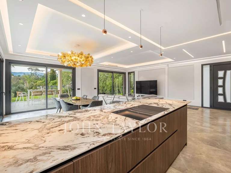 Maison Valbonne - 4 chambres - 319m²