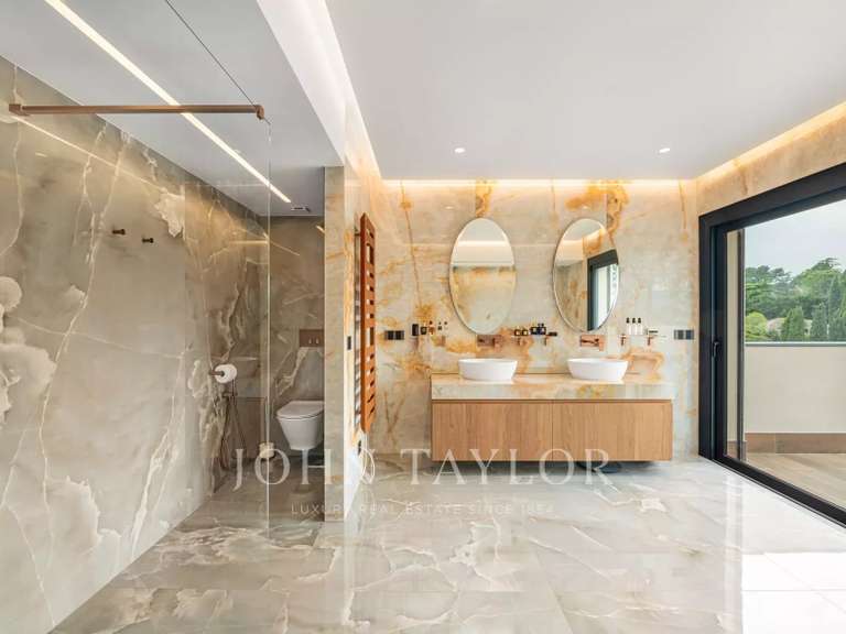 Maison Valbonne - 4 chambres - 319m²