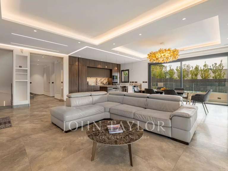 Maison Valbonne - 4 chambres - 319m²