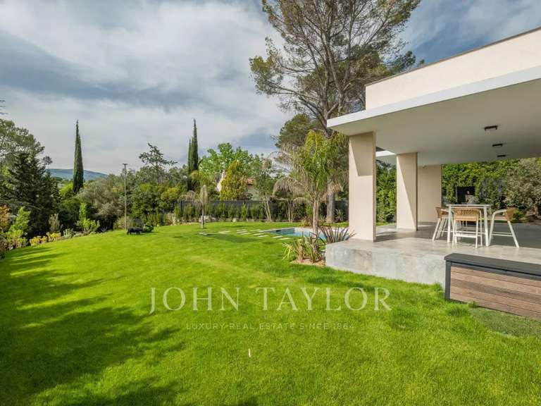 Maison Valbonne - 4 chambres - 319m²