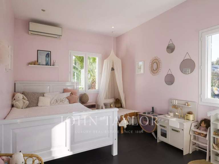 Maison Valbonne - 3 chambres - 205m²