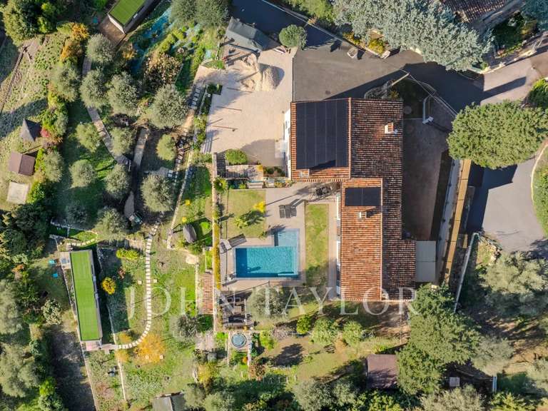 Maison Valbonne - 5 chambres - 221m²