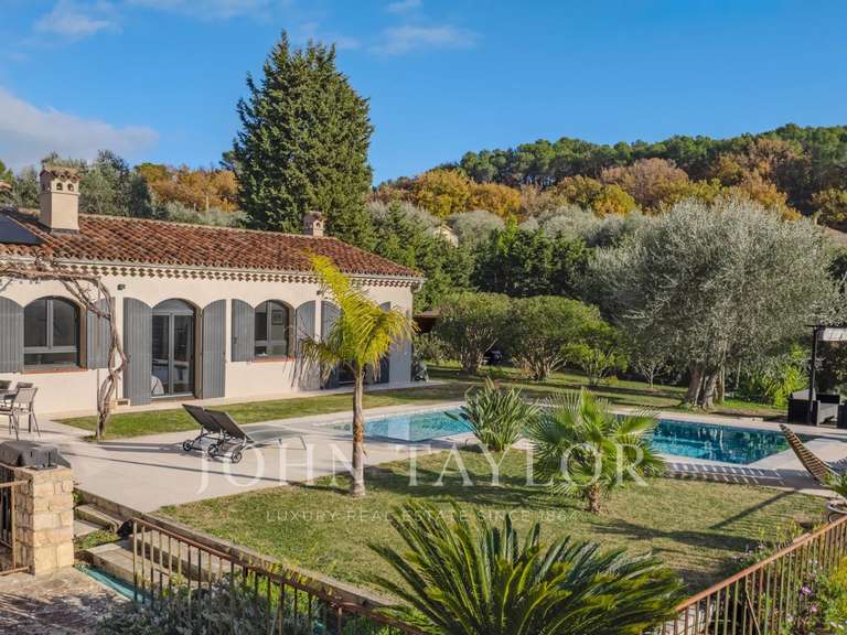 Maison Valbonne - 5 chambres - 221m²