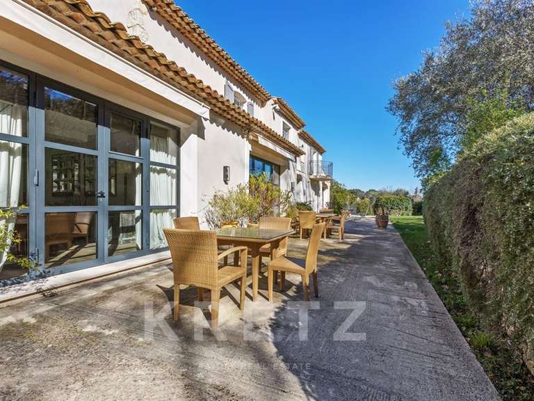 House Valbonne - 5 bedrooms - 820m²