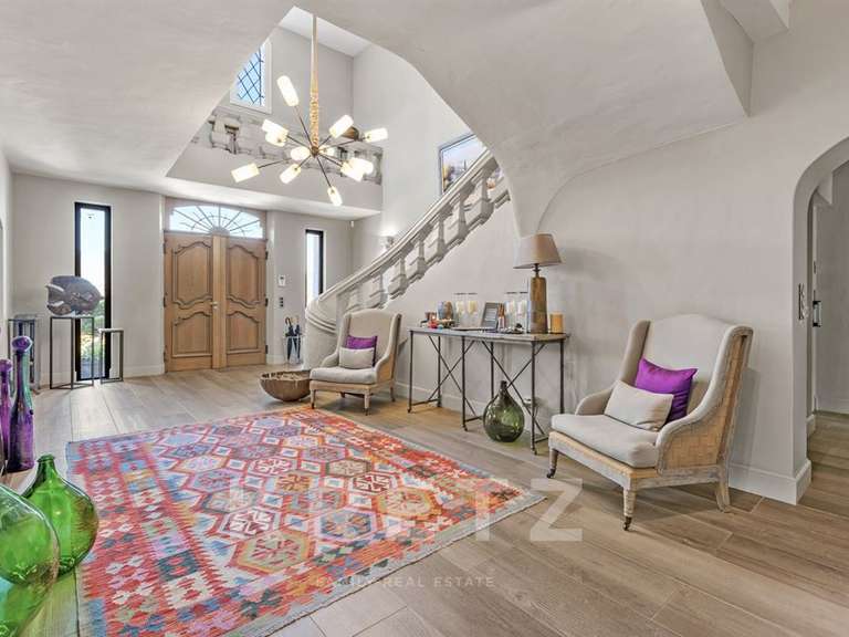 House Valbonne - 5 bedrooms - 820m²