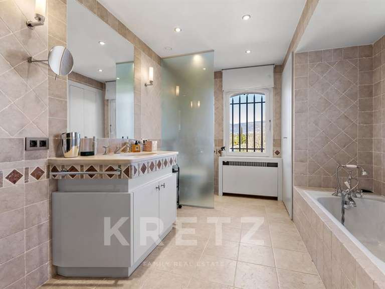 House Valbonne - 5 bedrooms - 820m²
