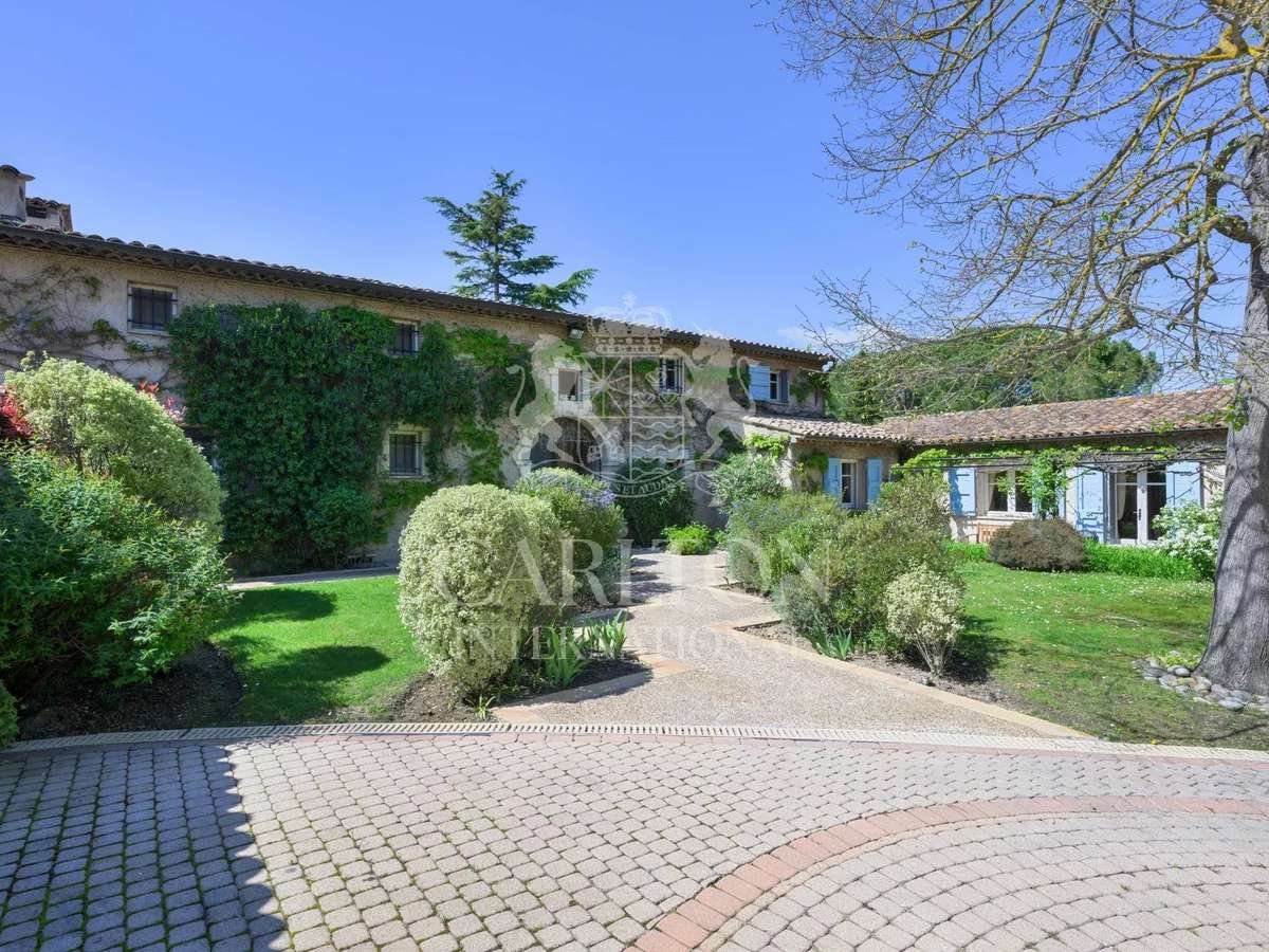 Maison Valbonne