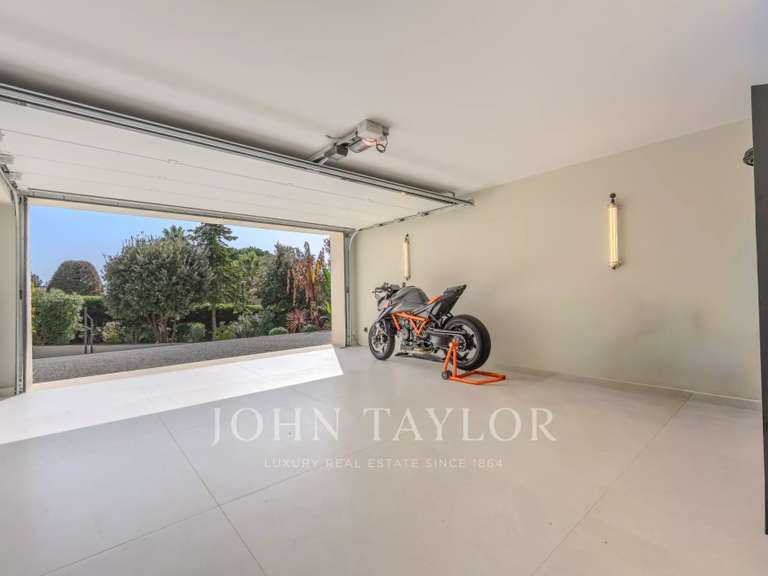 Maison Valbonne - 5 chambres - 363m²