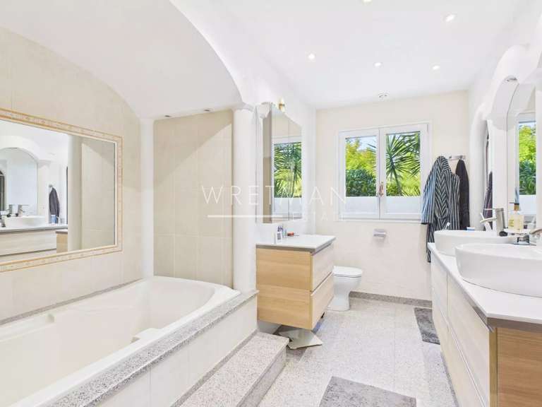 House Valbonne - 4 bedrooms - 174m²