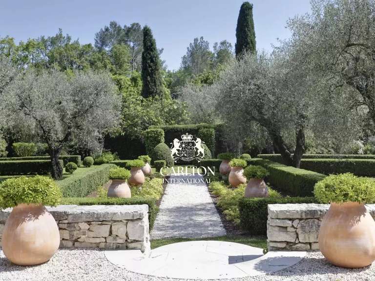 Maison Valbonne - 6 chambres - 400m²