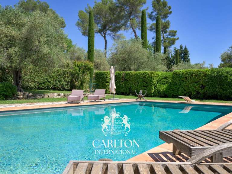 Maison Valbonne - 6 chambres - 400m²