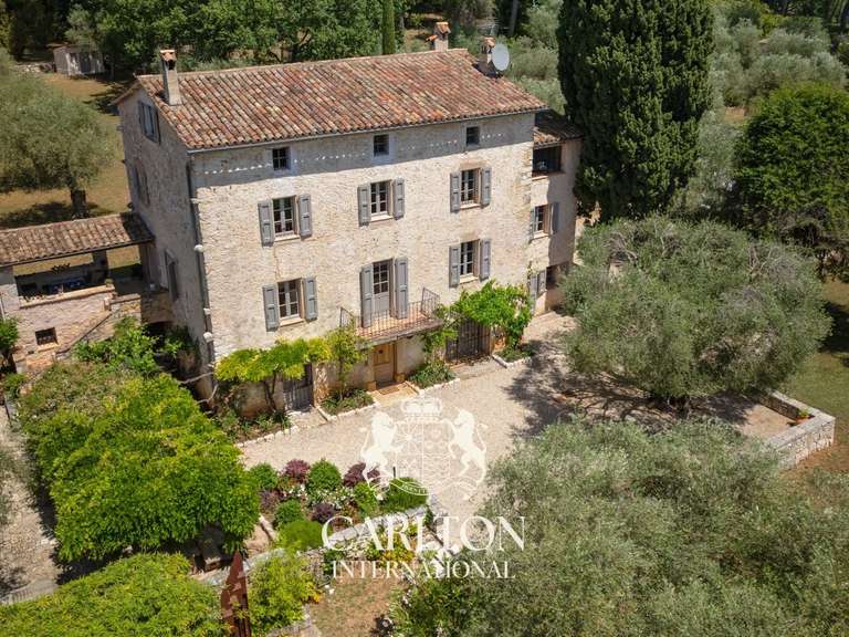 Maison Valbonne - 6 chambres - 400m²