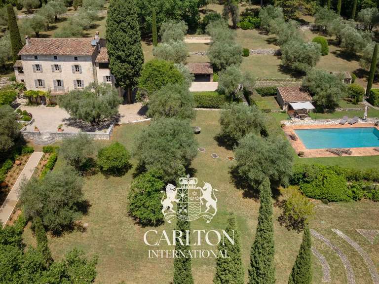 Maison Valbonne - 6 chambres - 400m²