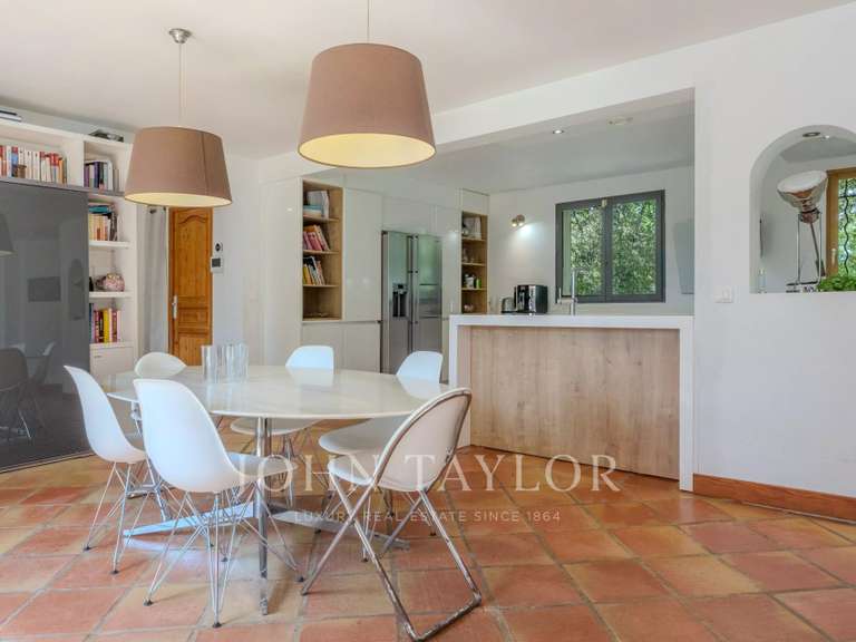Maison Valbonne - 5 chambres - 182m²