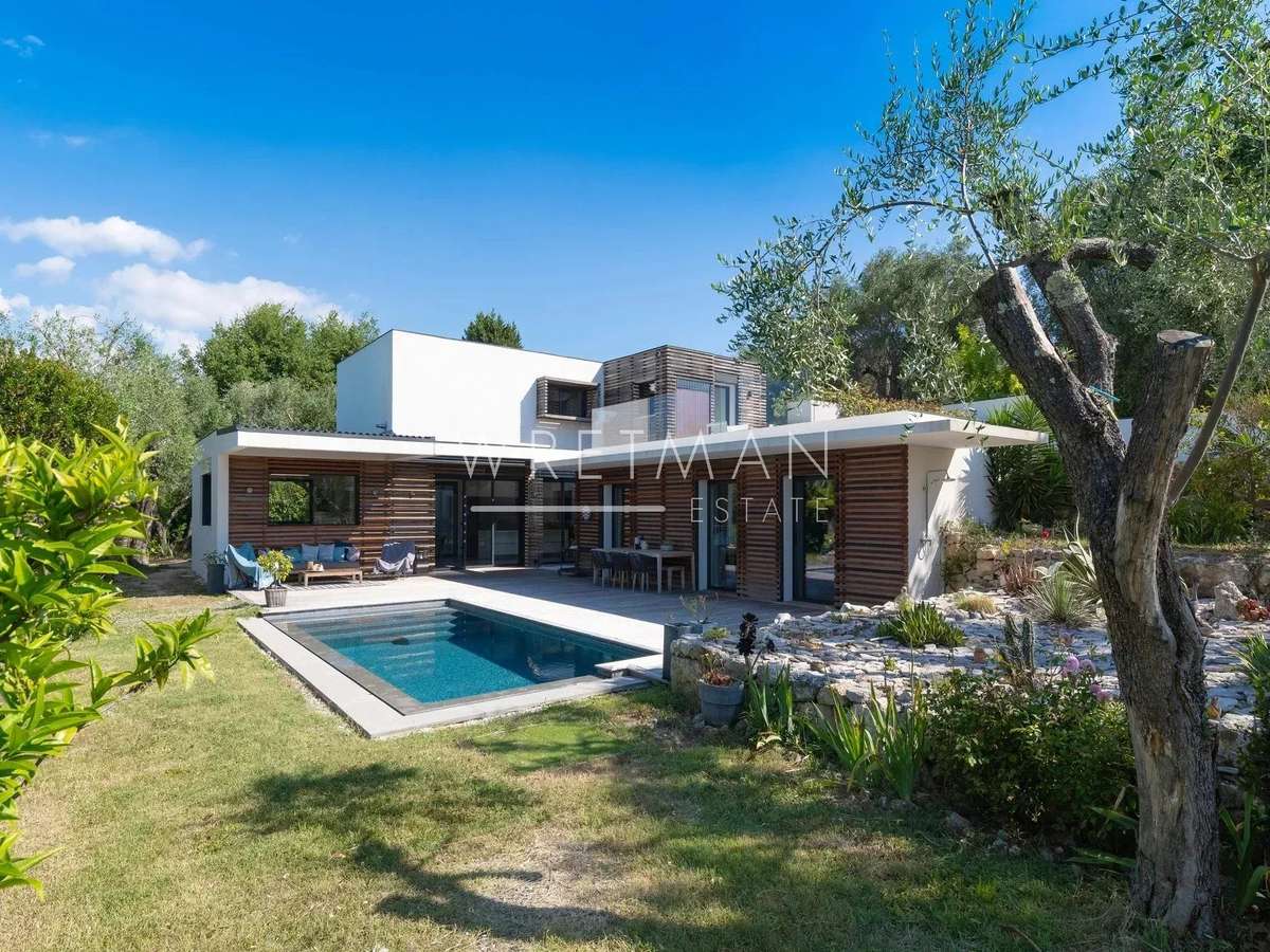 Maison Valbonne