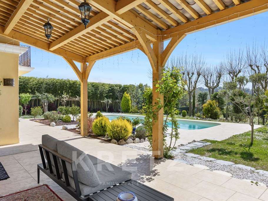 Maison Valbonne
