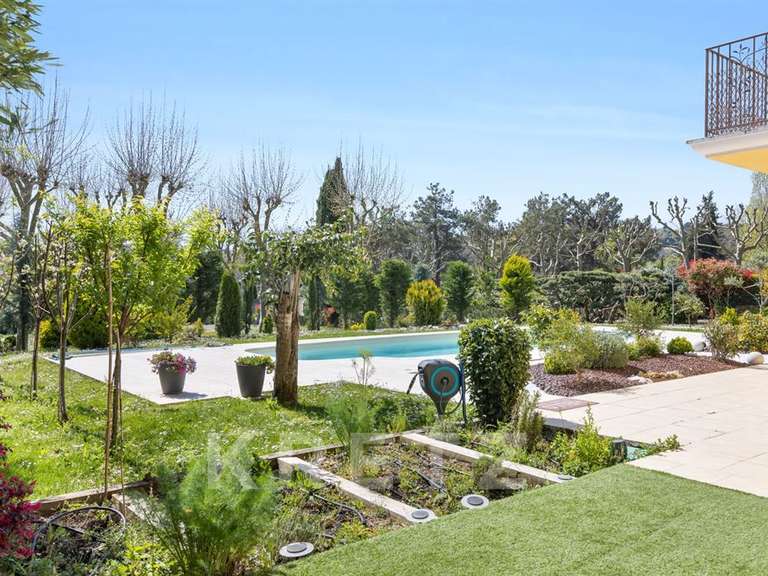Maison Valbonne - 4 chambres - 200m²