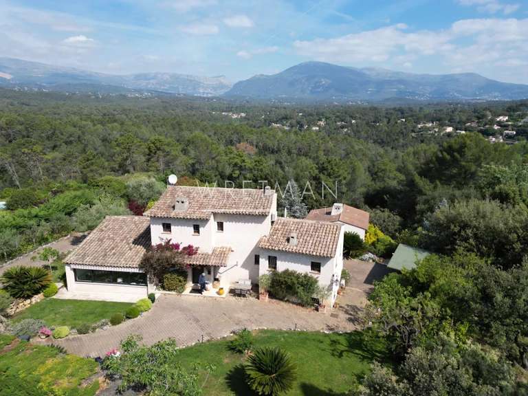 Maison Valbonne