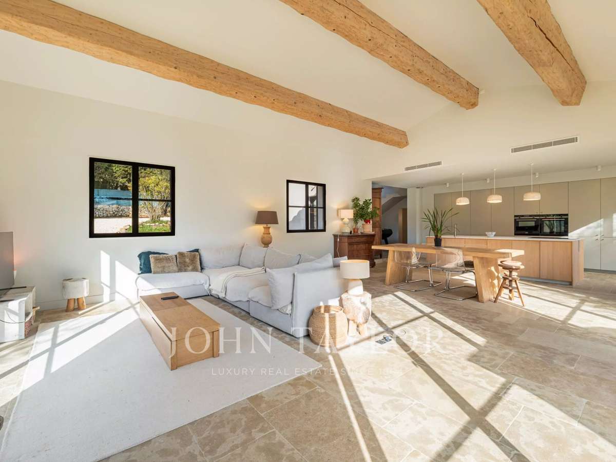 Maison Valbonne