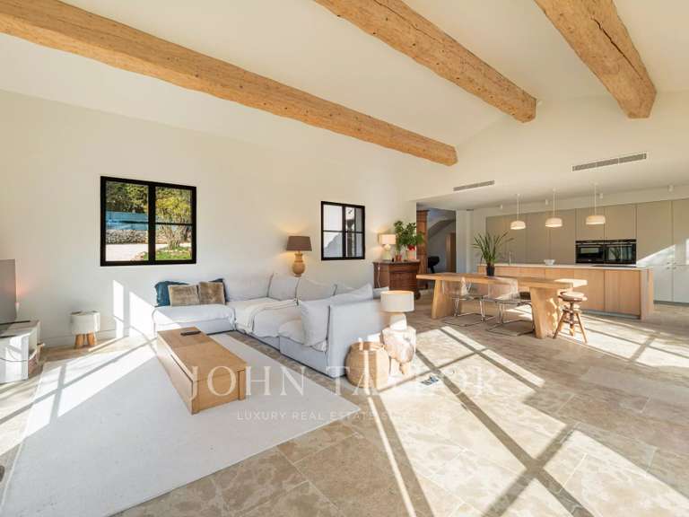 Maison Valbonne - 4 chambres - 202m²