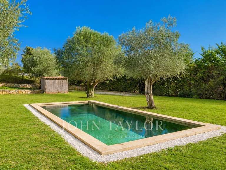 Maison Valbonne - 4 chambres - 202m²