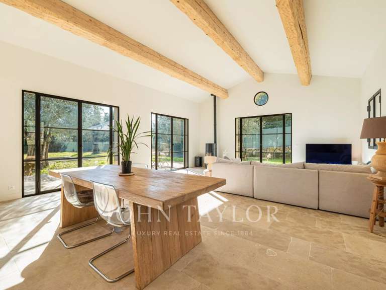 Maison Valbonne - 4 chambres - 202m²