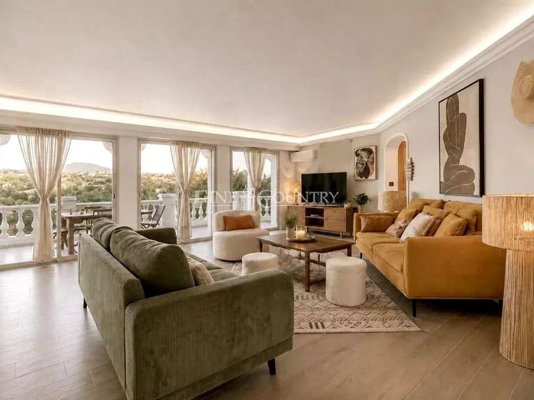 Maison Valbonne - 6 chambres - 300m²