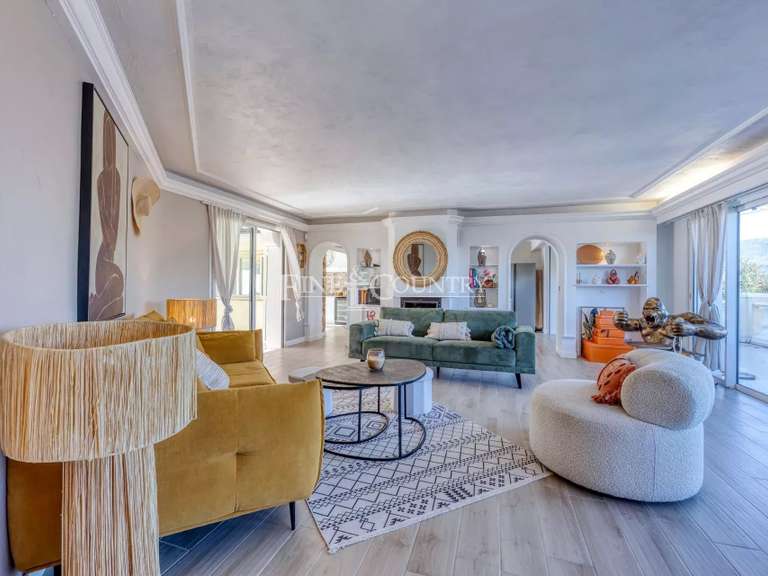 Maison Valbonne - 6 chambres - 300m²