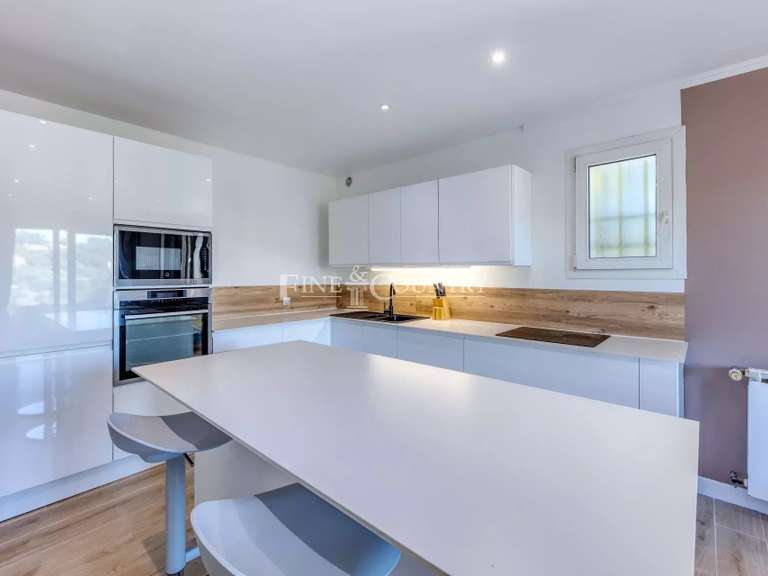Maison Valbonne - 6 chambres - 300m²