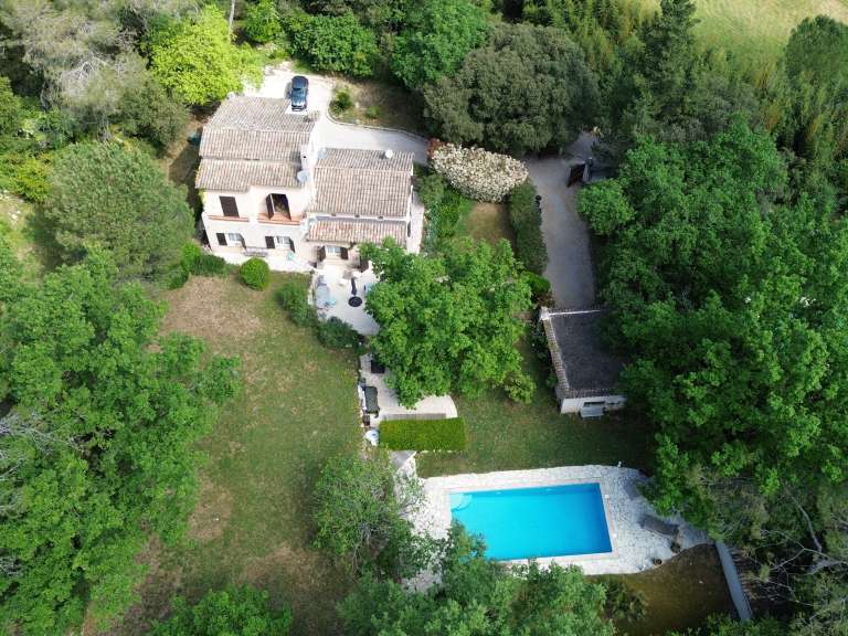 Maison Valbonne - 5 chambres - 200m²