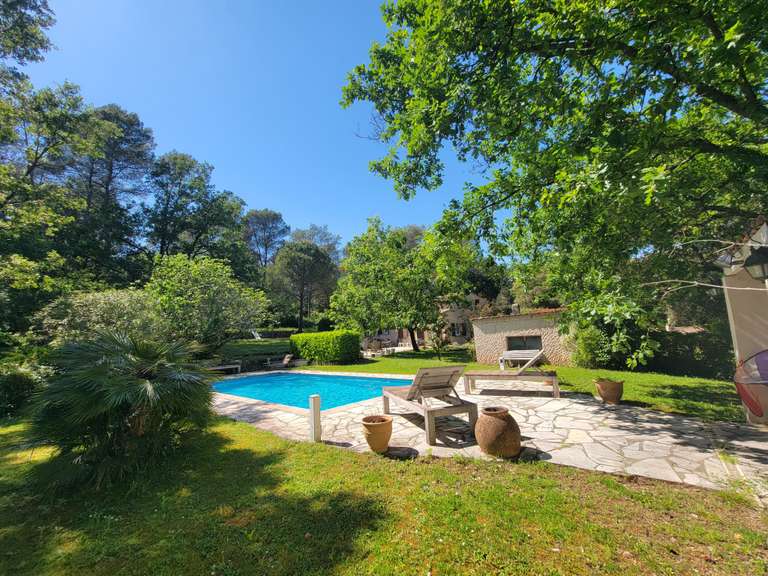 Maison Valbonne - 5 chambres - 200m²