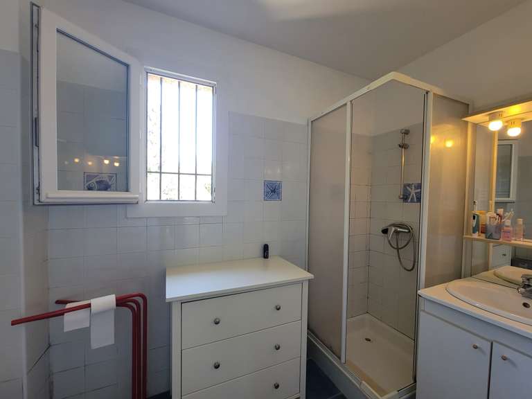 Maison Valbonne - 6 chambres - 200m²