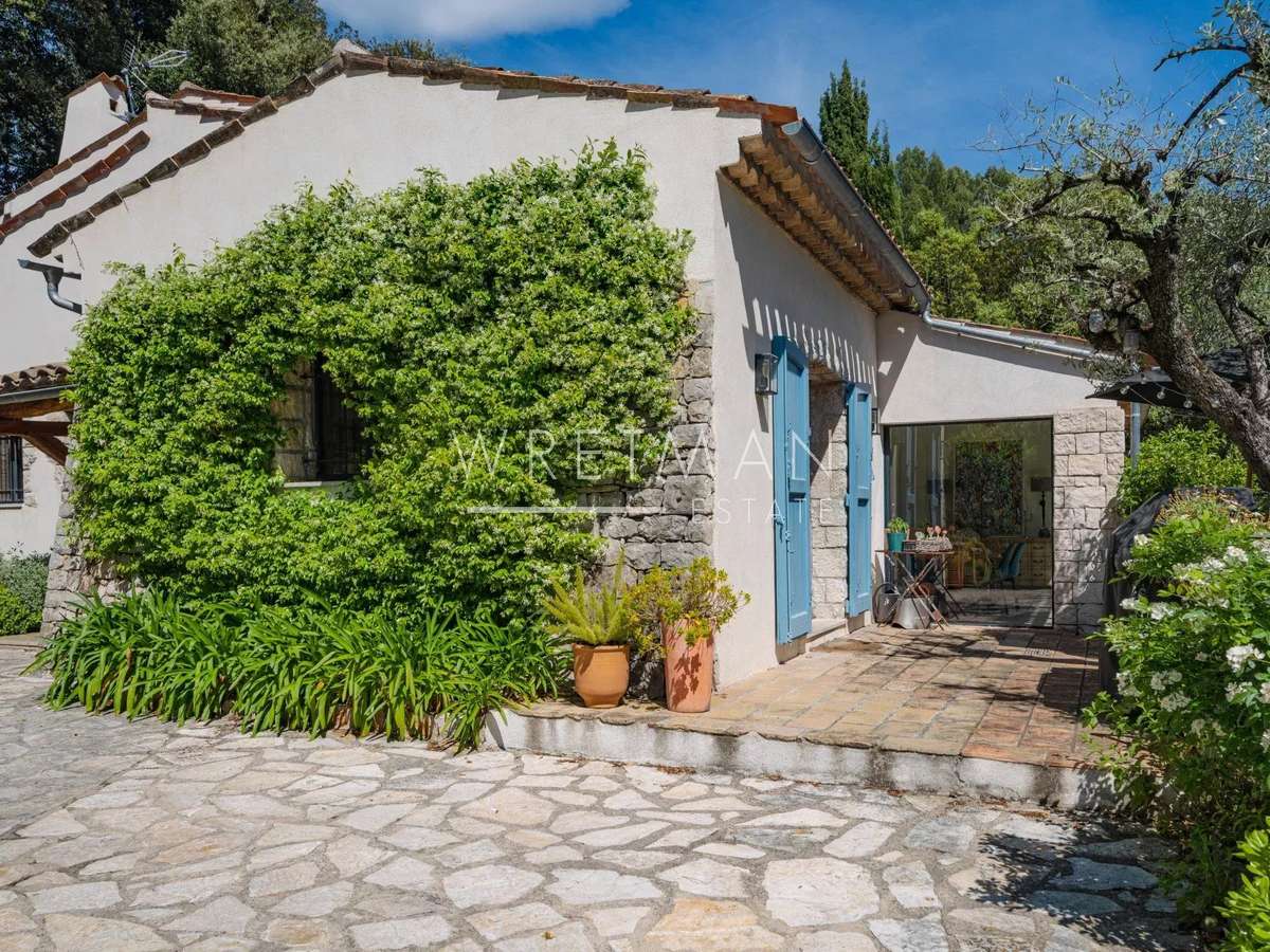 House Valbonne