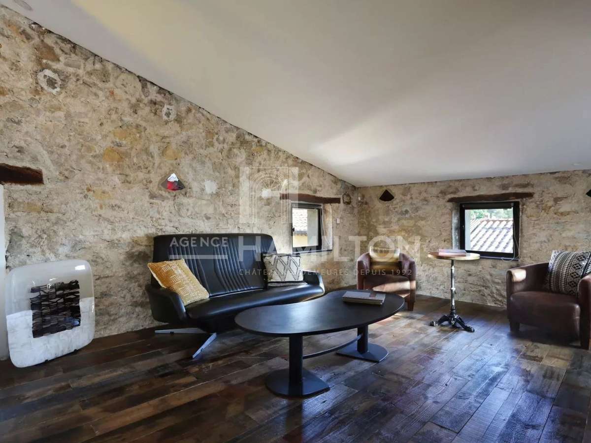 Maison Valbonne