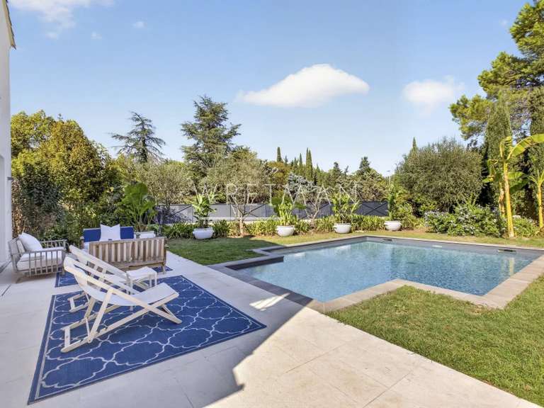 Maison Valbonne - 4 chambres - 209m²