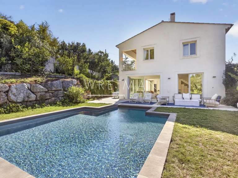 Maison Valbonne - 4 chambres - 209m²