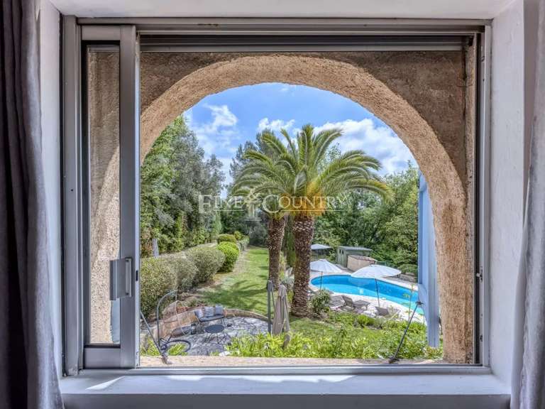 Maison Valbonne - 5 chambres - 220m²