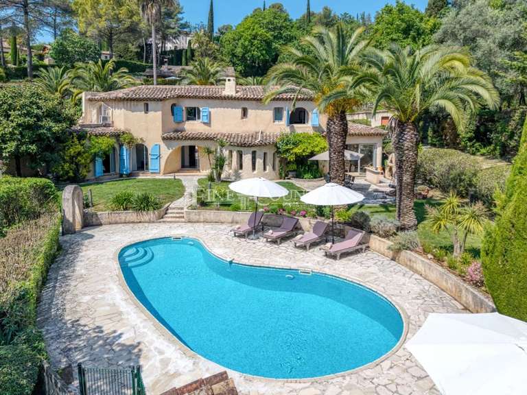 Maison Valbonne - 5 chambres - 220m²