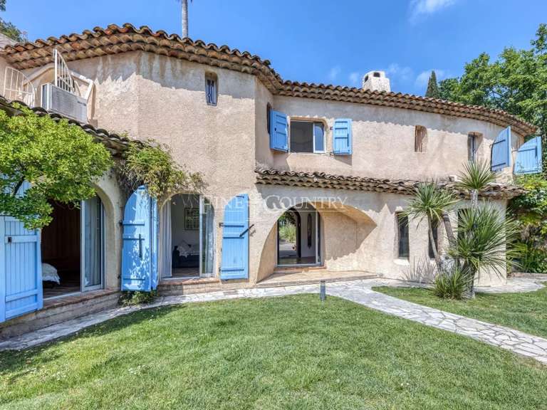 Maison Valbonne - 5 chambres - 220m²