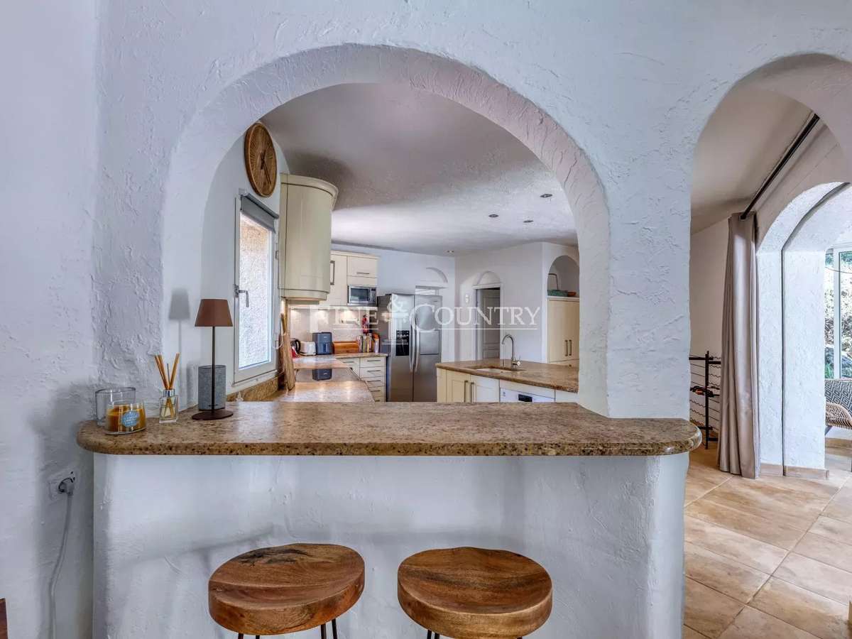 Maison Valbonne