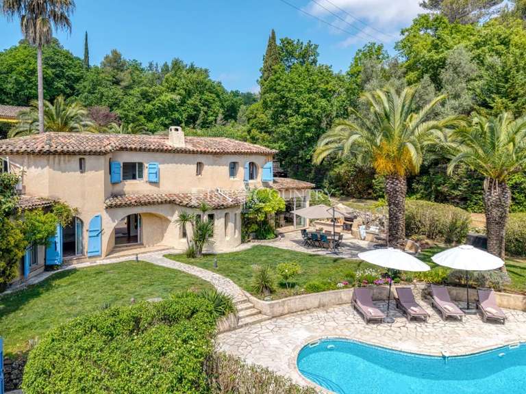 Maison Valbonne - 5 chambres - 220m²