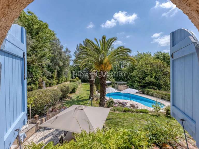 Maison Valbonne - 5 chambres - 220m²