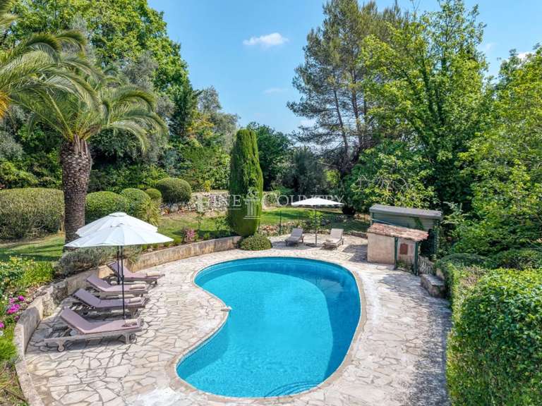 Maison Valbonne - 5 chambres - 220m²