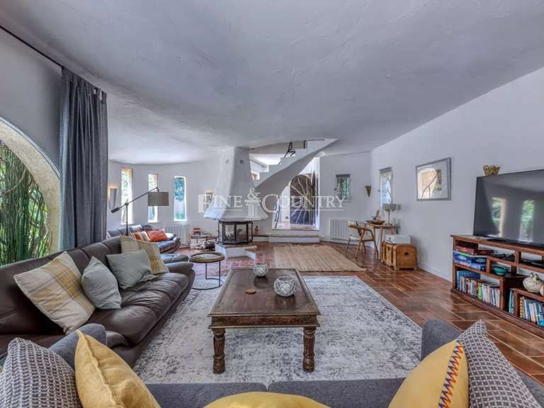 Maison Valbonne - 5 chambres - 220m²