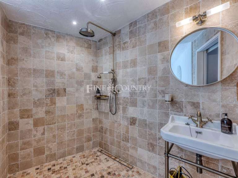Maison Valbonne - 5 chambres - 220m²