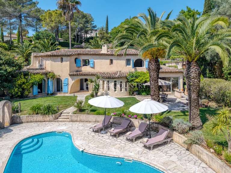 Maison Valbonne - 5 chambres - 220m²