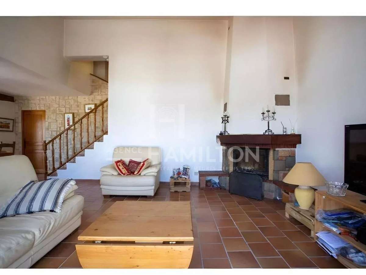 Maison Valbonne