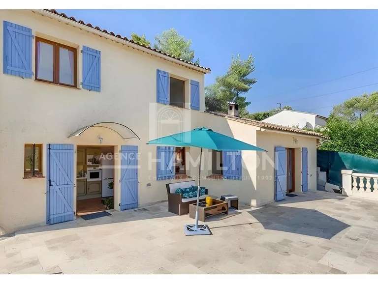 Maison Valbonne - 3 chambres - 92m²