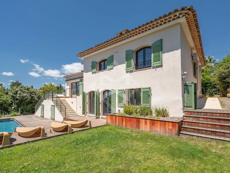 Villa Valbonne - 5 chambres - 221m²