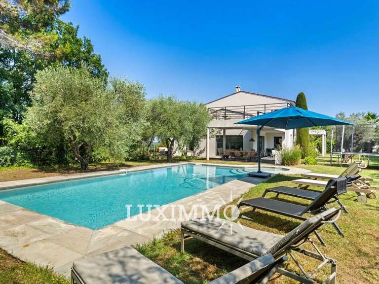 Villa Valbonne - 5 chambres - 200m²